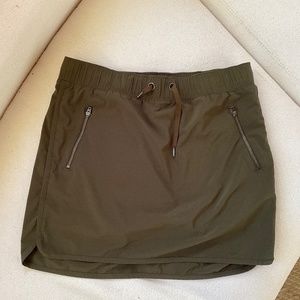 Athleta Skort Size Small Olive